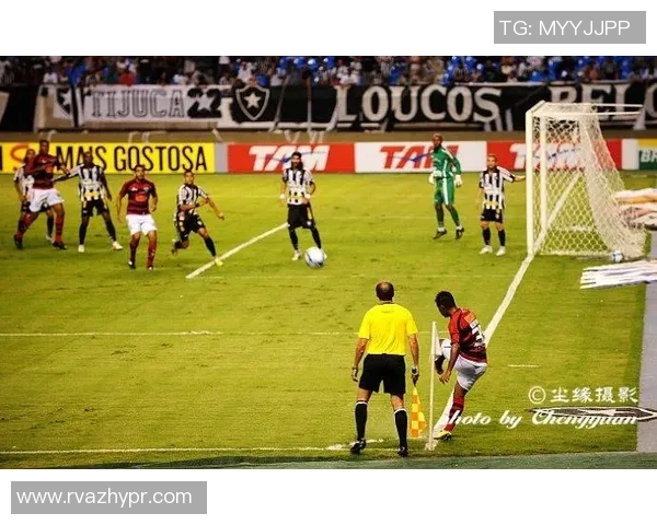 足球明星非哥的妻子背后的故事与生活点滴揭秘 足球明星非哥的妻子背后的故事与生活点滴揭秘