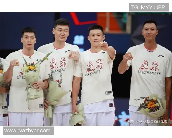 重庆足球队的转型之路：从传统强队到现代战术的深度解析